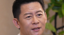 在妻子的嘴里